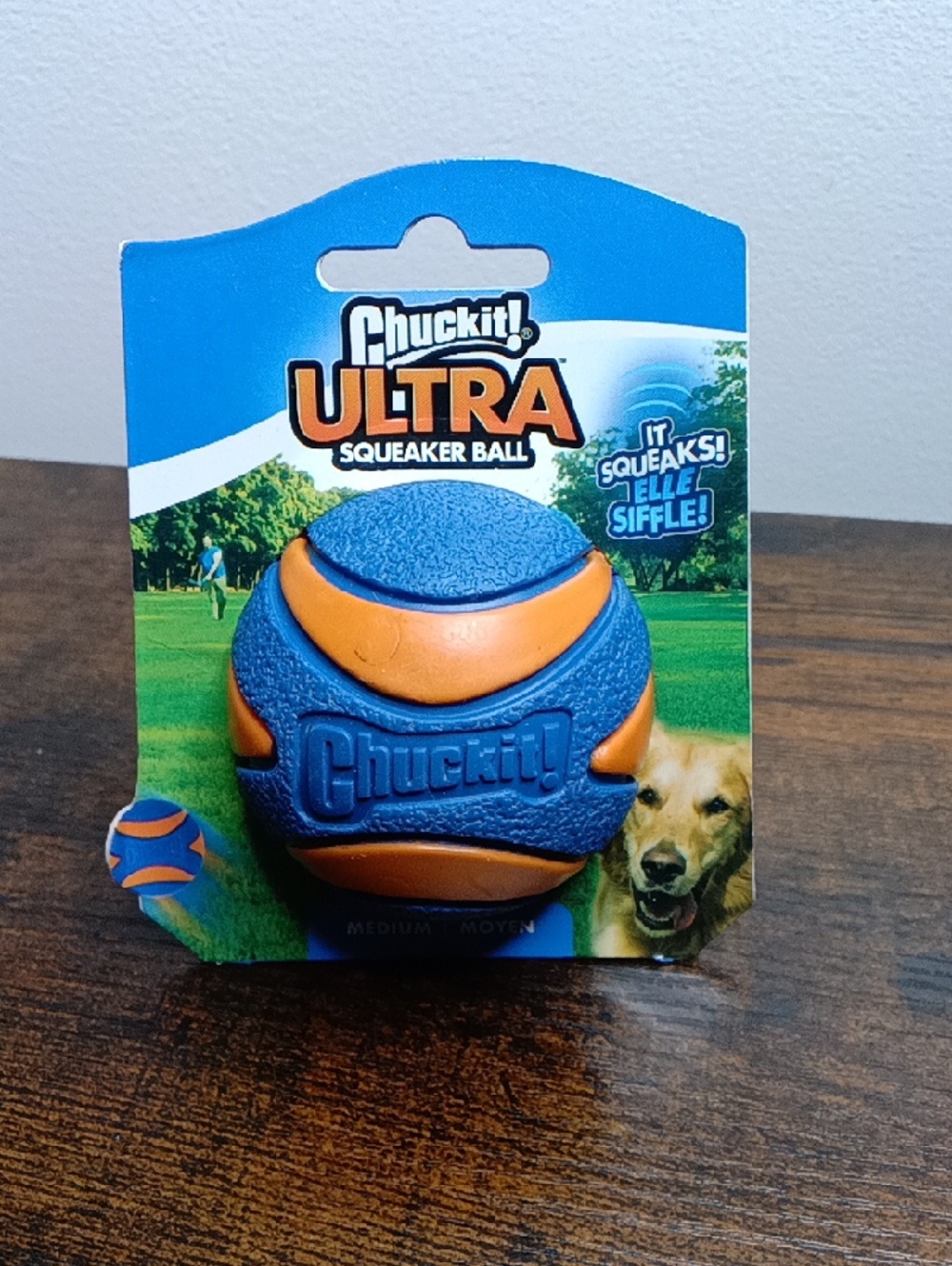 Chuckit! Ultra Squeaker 🐶 Dog Ball - Blue & Orange Size M